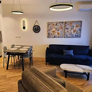 Klaudia Apartamento Himarë